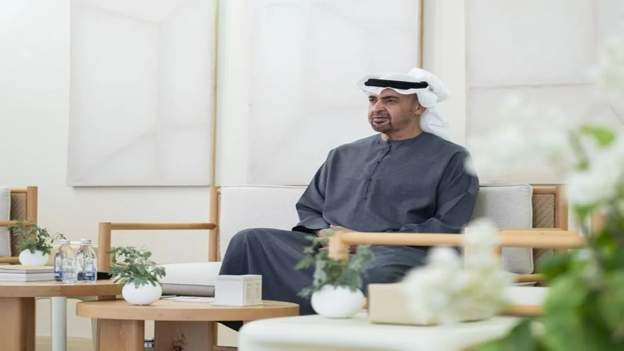 رئيس الدولة وعضو مجلس الشيوخ الأمريكي جوني إيرنست يناقشان التطورات الإقليمية